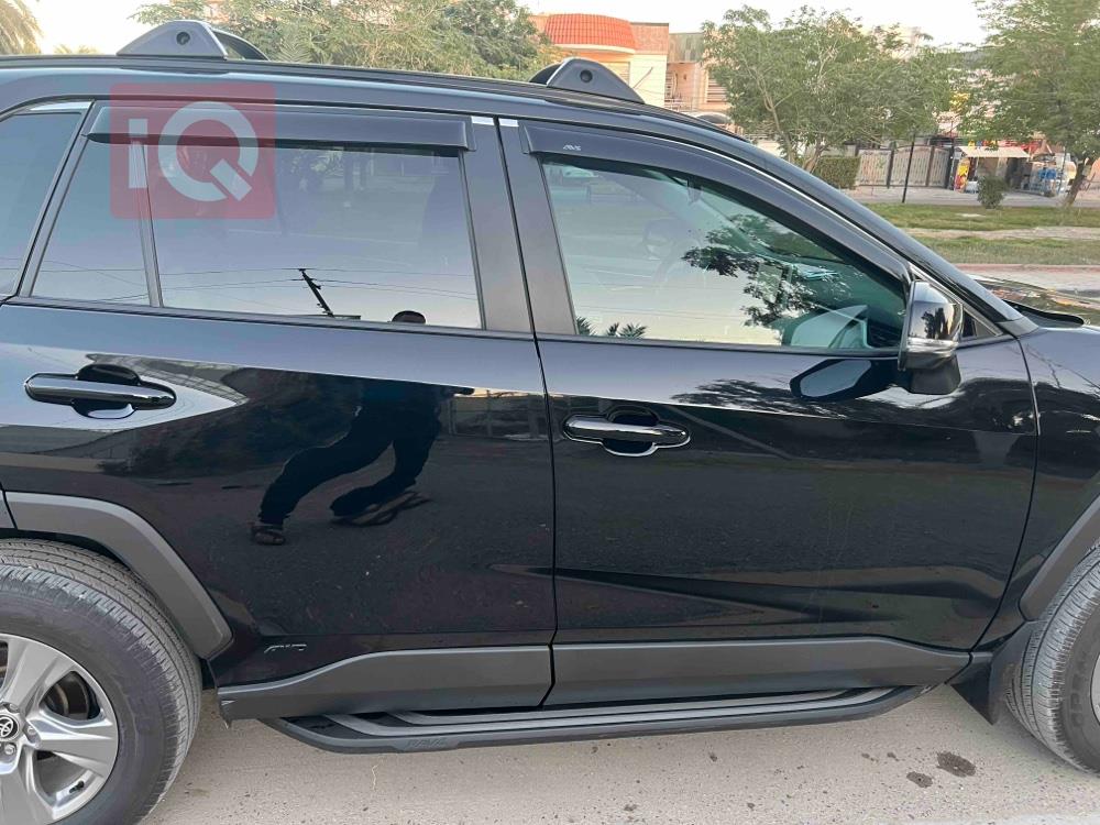 تويوتا راف 4